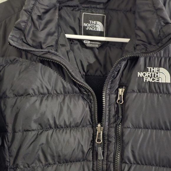 The North Face Black 550 Denali Puffer Fleece Jacket - Picture 8 of 11